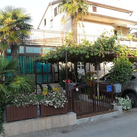 Marija Rooms & Apartments Умаг Экстерьер фото